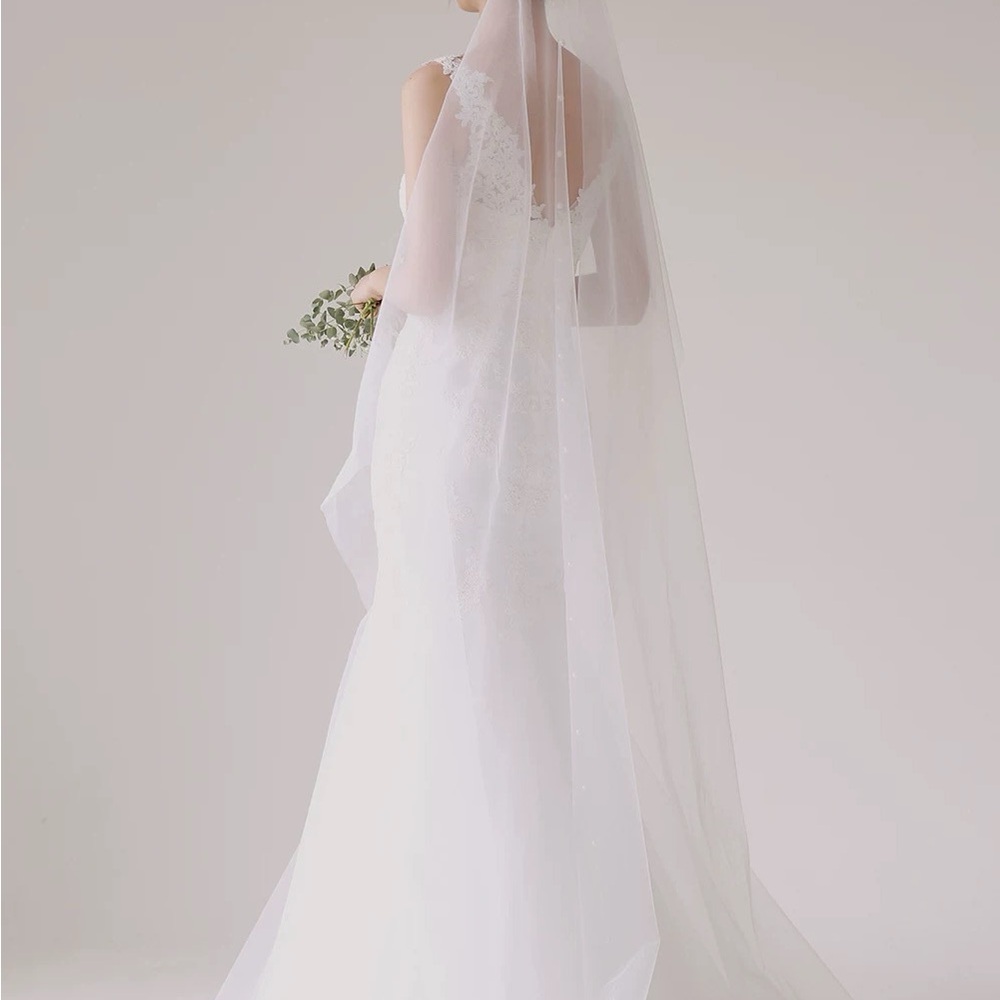 Elegant White Two Layer Bridal Veil 102in with Pearls